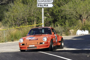 Diethelm Horbach in seinem Porsche 911 2.8 RSR