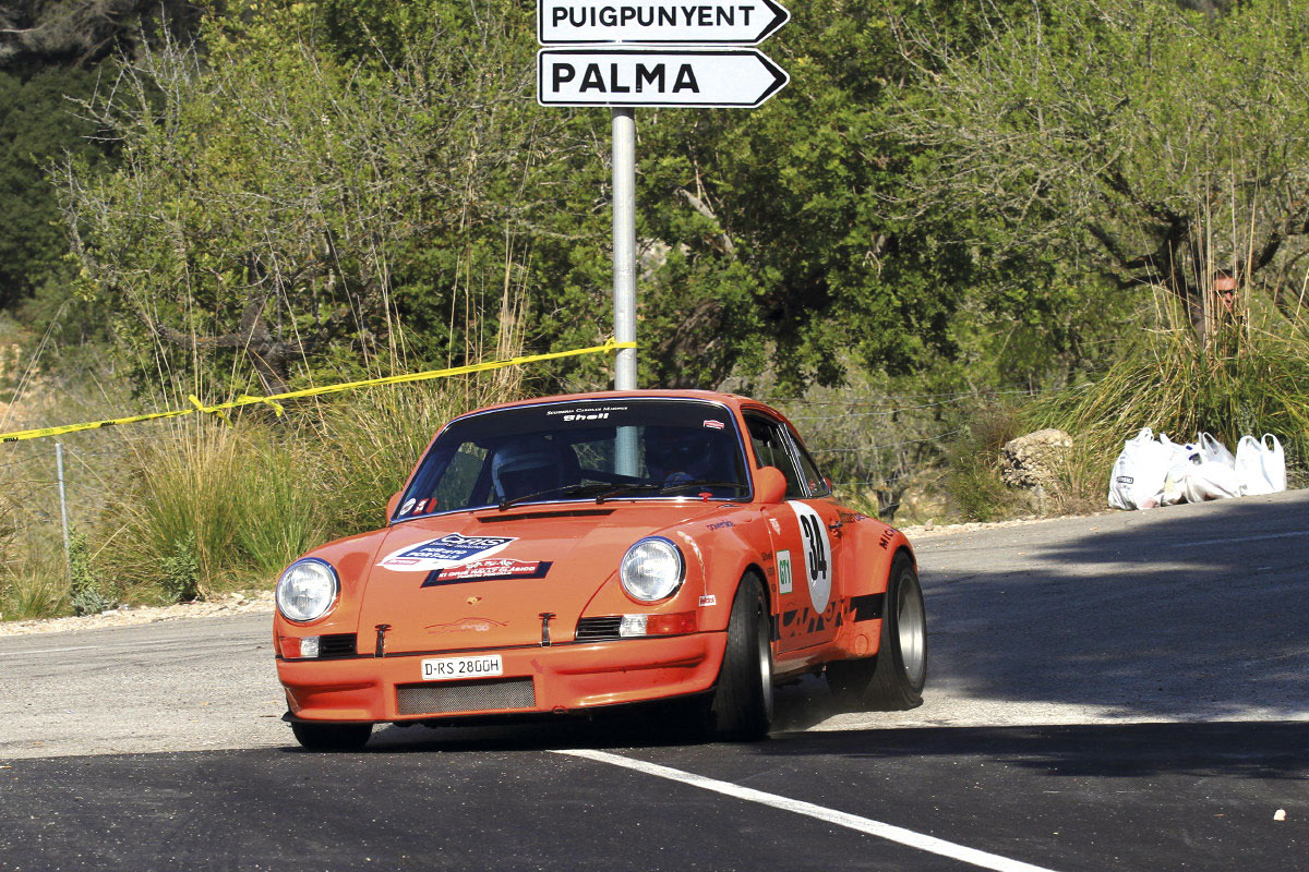 Diethelm Horbach in seinem Porsche 911 2.8 RSR