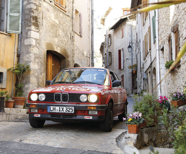 AvD-Histo-Monte: Lange Zeit in Führung, dann zwei Patzer: Theo und Christoph Wellmann wurden mit dem BMW 325 ix Dritte Gesamt