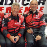 Mario Andretti (li.) zu Manred Jantke: „Du weißt alles über Road Racing, aber Du bist nie mit vollem Speed um ein Oval geflogen....“