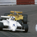 Michele-Alboreto-im-ferrari-curbs-klassischer-motorsport-magazin-Zandvoort--Im-Tyrrell-011-2-vor-Slim-Borgudd,-ATS-HGS1