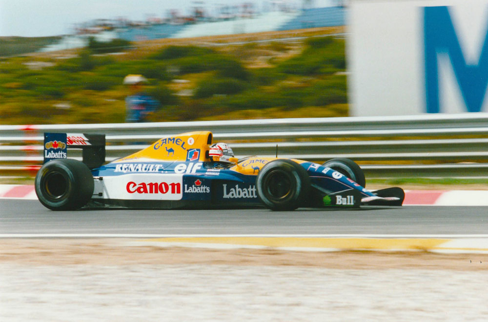 curbs-klassischer-motorsport-magazin-nigel-mansell-Sein-Williams-Sieg-Nr.-27,-Portugal-1992