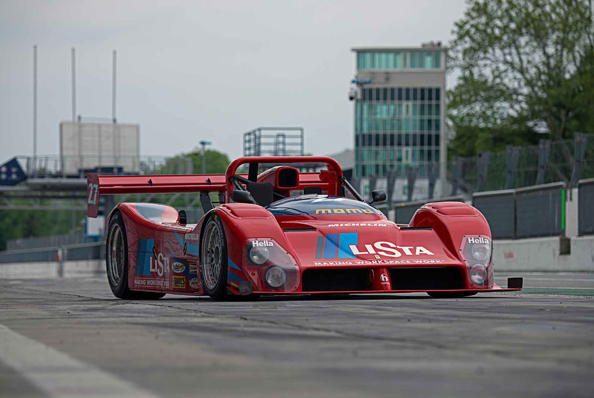 Ferrari-333-SP--curbs-historischer-motorsport