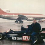 LTU-Chef Werner Huehn, LTE-Kollege Alvaro Midelmann und Mallorcas Leih-wagen-Millionär Hasso Schützendorf sponsern den Martini-Formel 3 mit dem VW-Brabham-Motor, 210 PS, 270 km/h Spitze, von Helmut Kalenborn