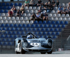 austrian-historic-curbs-historischer-motorsport-magazin-Hielt-nicht-lange--Legenden-Pole-Setter-McLaren-M1A