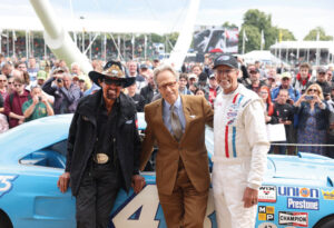 goodwood-festival-of-speed-2024-curbs-historischer-motorsport-magazin-Ehrengäste--NASCAR-Legende-Richard-Petty-und-sein-Sohn-Kyle