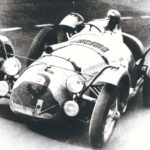 le-mans-curbs-historischer-motorsport-magazin-Auf-einem-4,5-Liter-Talbot-gewinnt-Rosier-1950-das-24-Stunden-Rennen