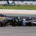 BELMOT-Oldtimer-Grand-Prix-curbs-historischer-motorosport-magazin-BELMOT-Oldtimer-Grand-Prix-Im-Rennen-der-Monoposti-mit-Heckmotor-überfuhr-Shaw-den-Cooper-von-Michael-Gans